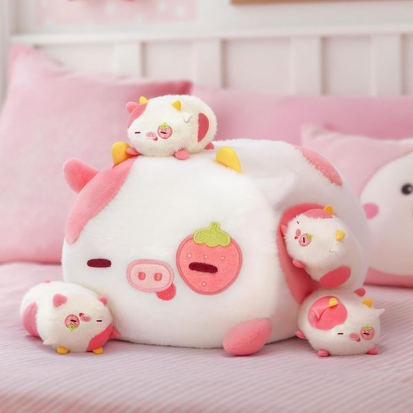 Набор из 5 плюшевых игрушек "Клубничная коровка" T0535 фото