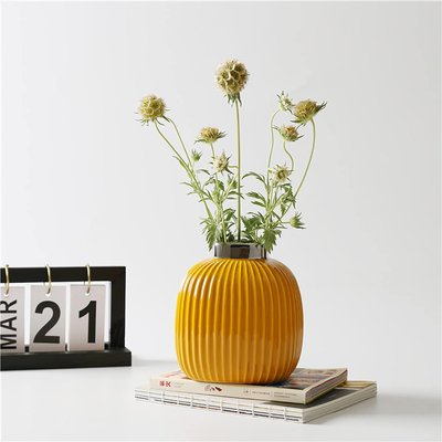 Декоративная ваза для цветов 13 см, желтая 0836 фото